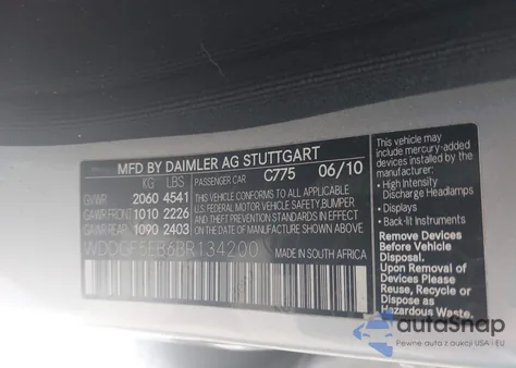 2011 Mercedes-Benz C 300 Luxury/Sport z USA, uszkodzony, nr VIN WDDGF5EB6BR134200